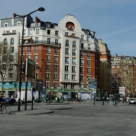Guest house Love Next By Paris