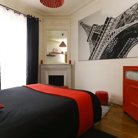 Love Next By Guest house Paris